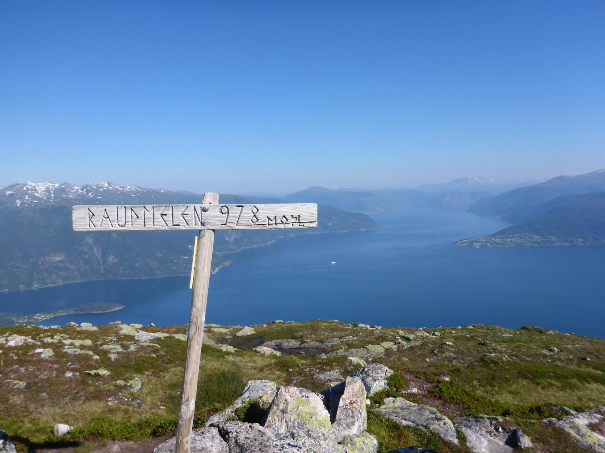 Balestrand Fjordapartments Bagian luar foto