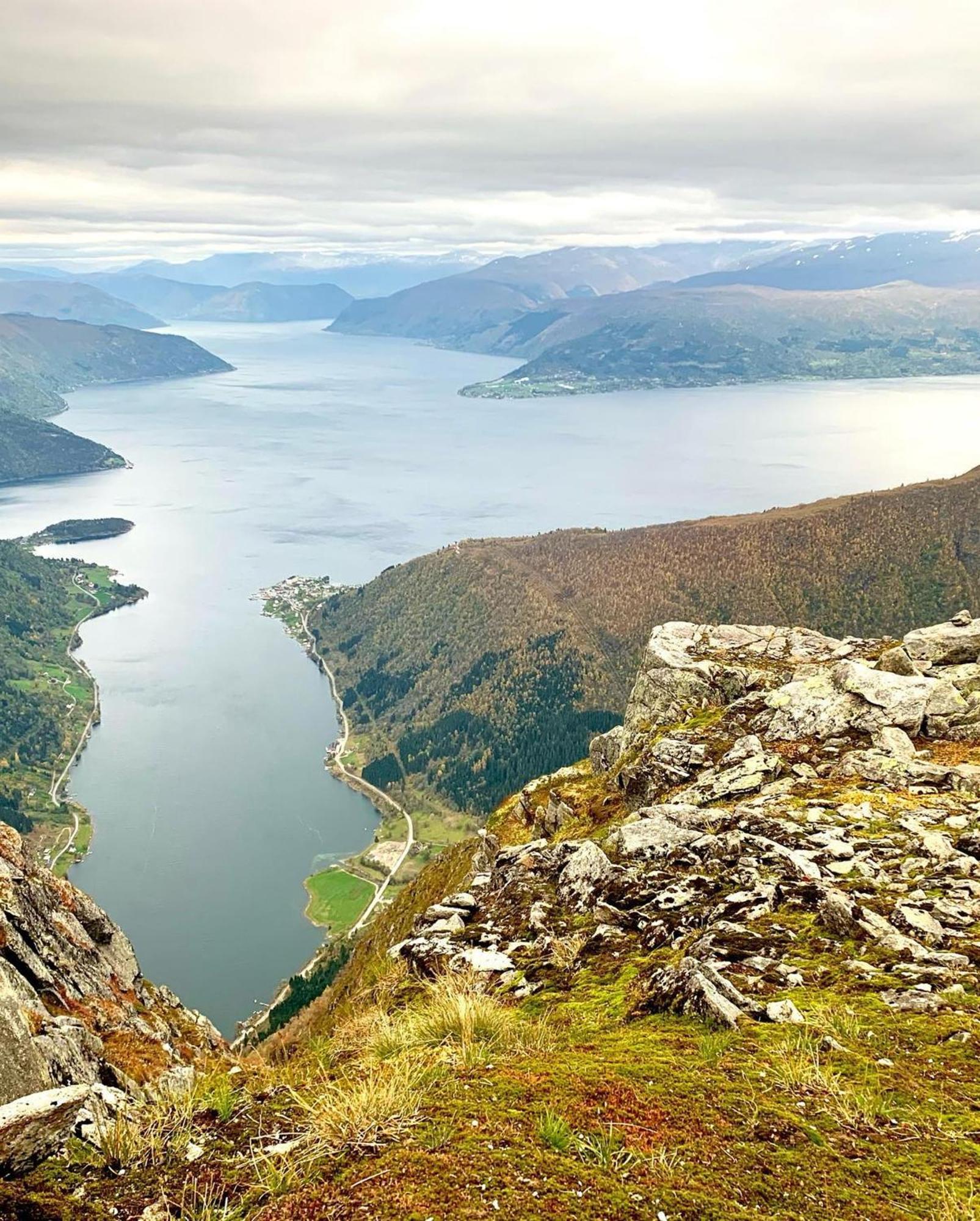 Balestrand Fjordapartments Bagian luar foto
