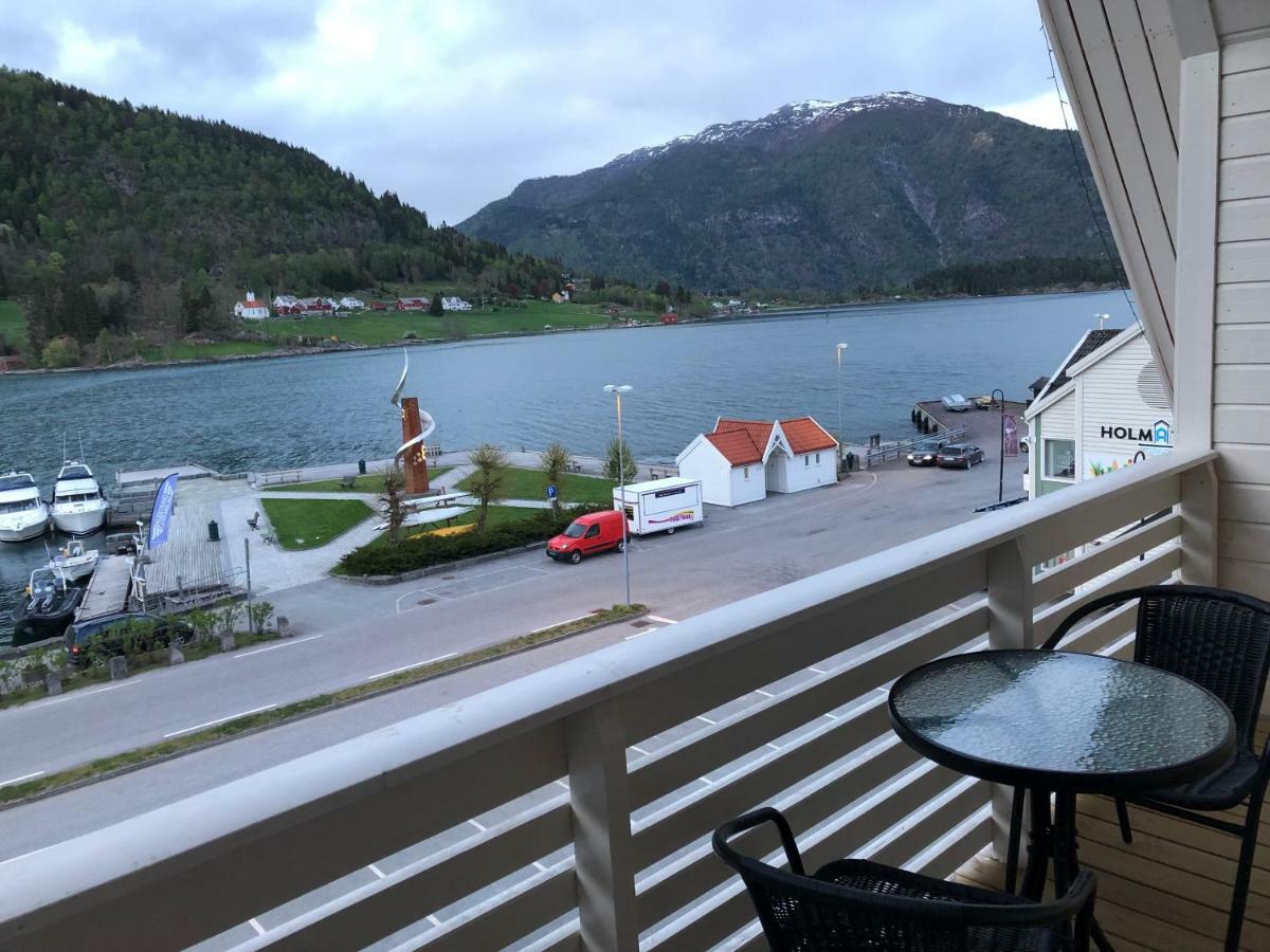 Balestrand Fjordapartments Bagian luar foto