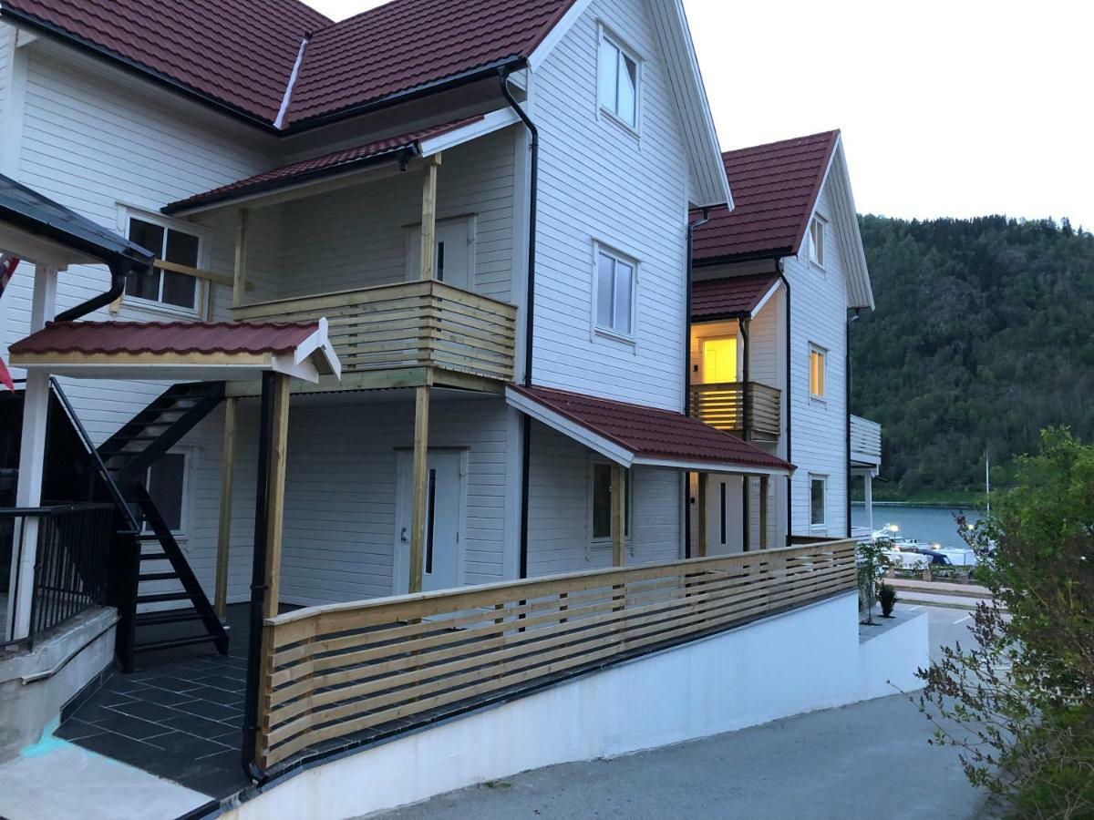 Balestrand Fjordapartments Bagian luar foto