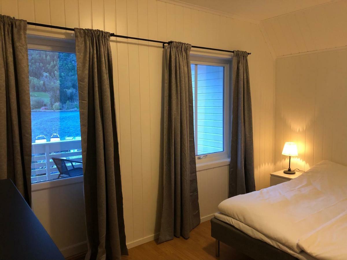 Balestrand Fjordapartments Bagian luar foto